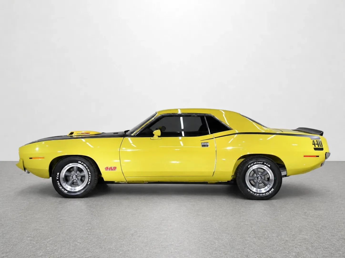 1970 Plymouth Barracuda - Thumbnail 2