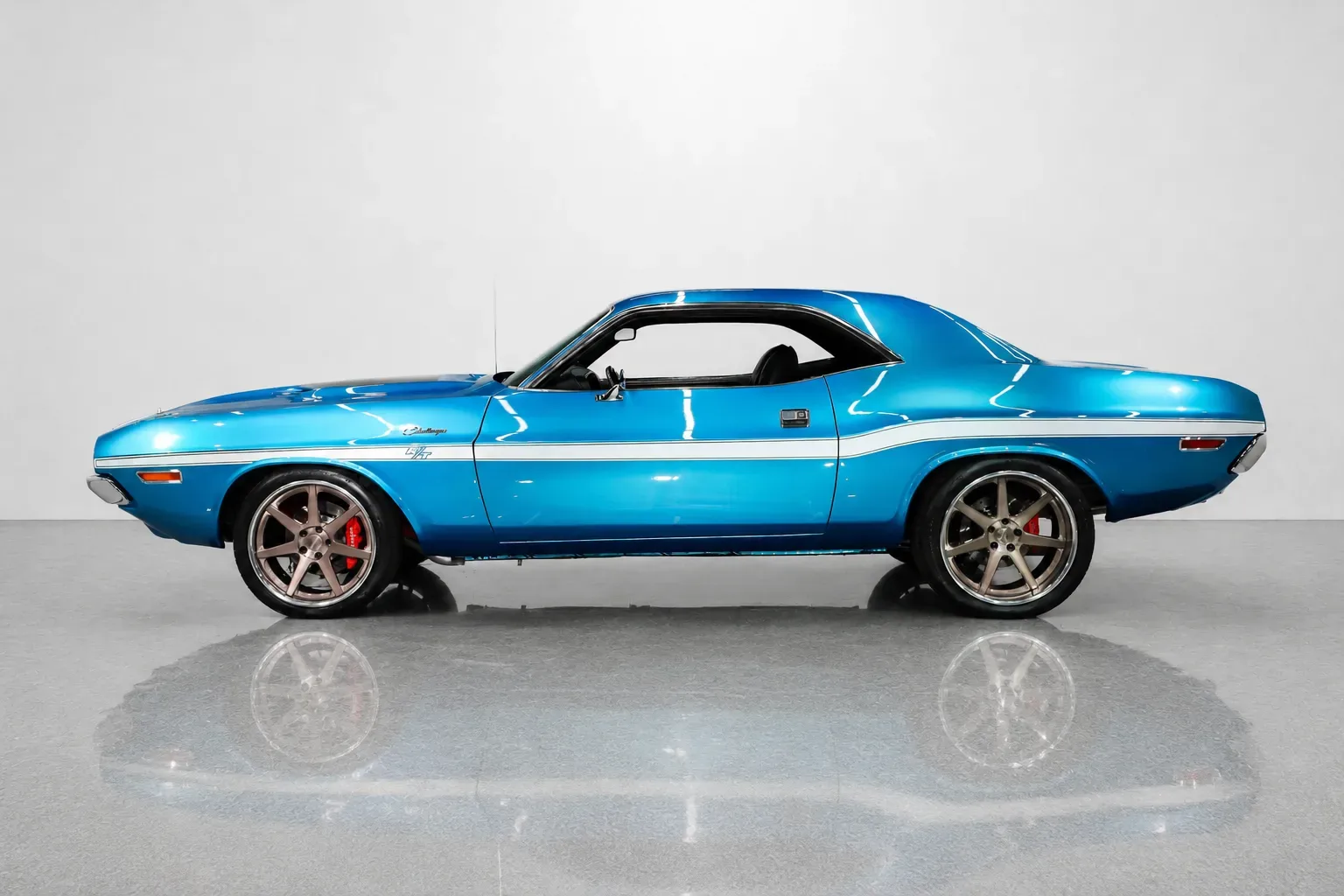 1970 Dodge Challenger Hellcat - Thumbnail 2
