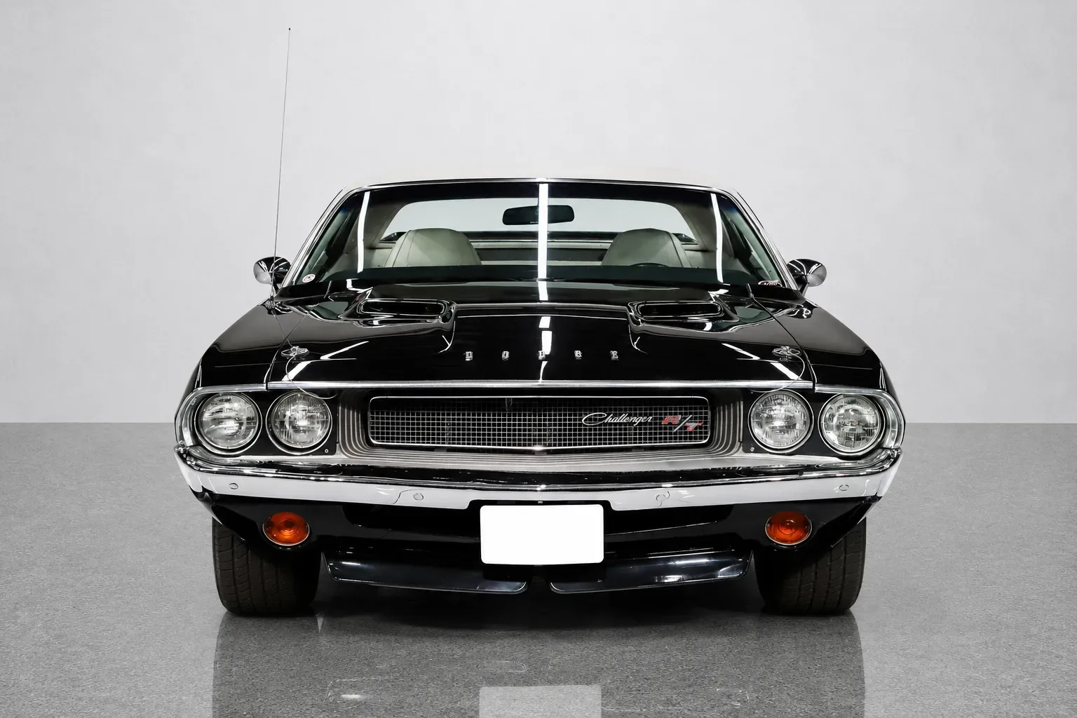 1970 Dodge Challenger R/T - Thumbnail 8